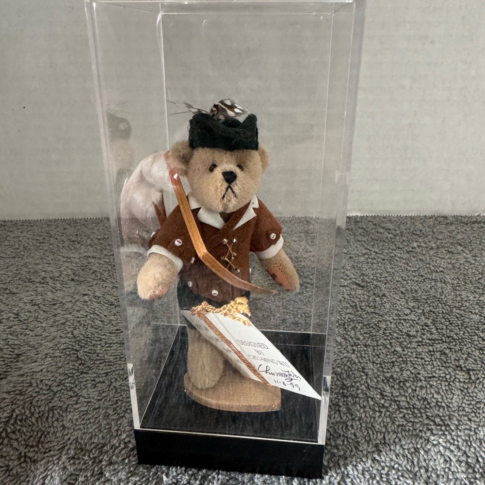 Little Gem Teddy Bear Miniature Robin Hood Biw Arrow W / Case & Tag Signed Limit